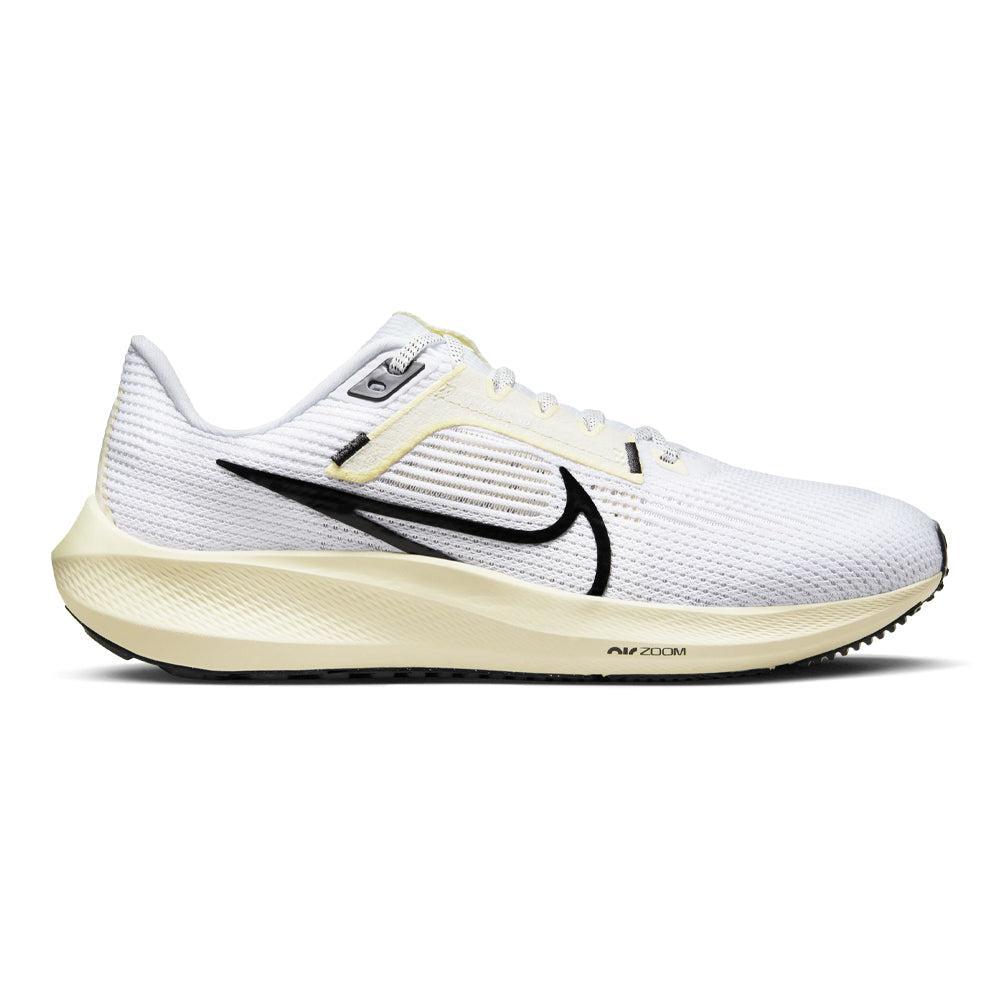 Women's Nike Pegasus 40, White/Black-Coconut Milk, 7.5 B Medium