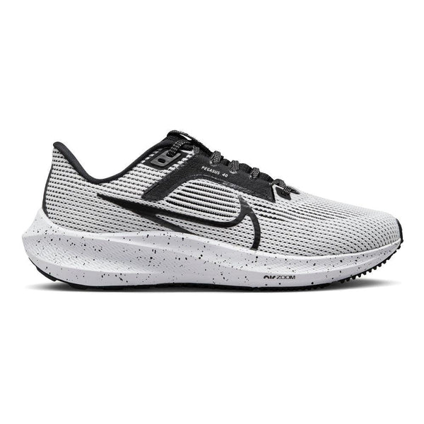 Nike Pegasus 40 グレー新品、未使用 MEN'S NIKE PEGASUS 40 PREMIUM | Performance Running Outfitters