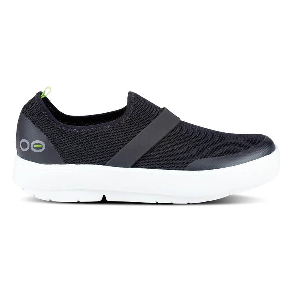 OOFOS-Women's OOFOS OOmg Low Shoe-White/Black-Pacers Running